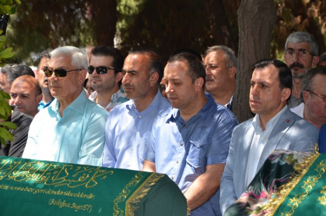 Yönet ve Ipeker ailesinin anne acısı