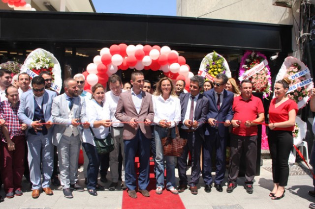 DİLEK Pastahanesi Silivri’de