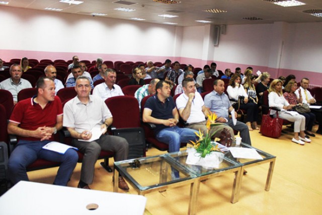 Okul Müdürleri toplantıda bir araya geldi