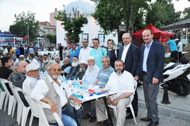 İBB’den Selimpaşa’da iftar