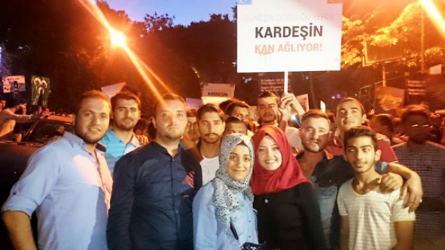 AK Gençlik protestoya katıldı