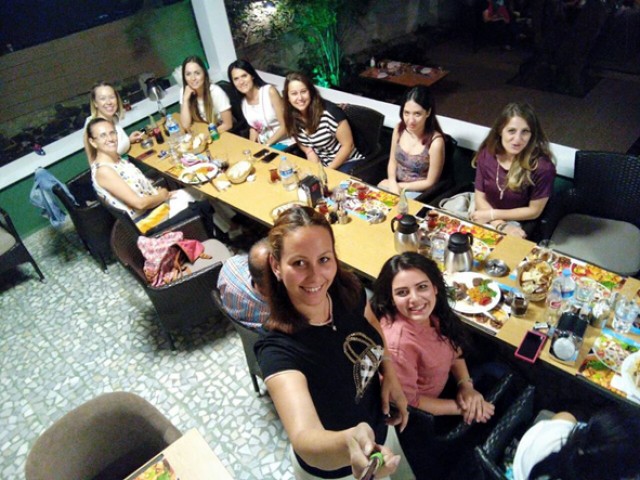 Kids ailesi iftarda buluştu