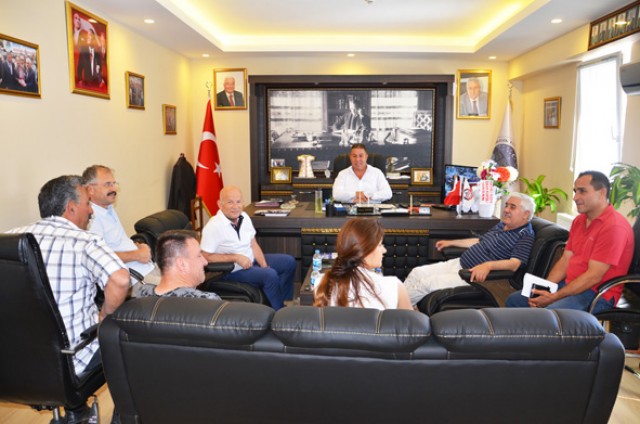 Koçer, esnaflar için çalışıyor