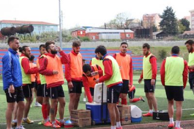 Oyuncuların kandili kutlandı