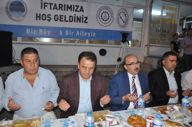 Belediye ve esnafın  Ramazan dayanışması