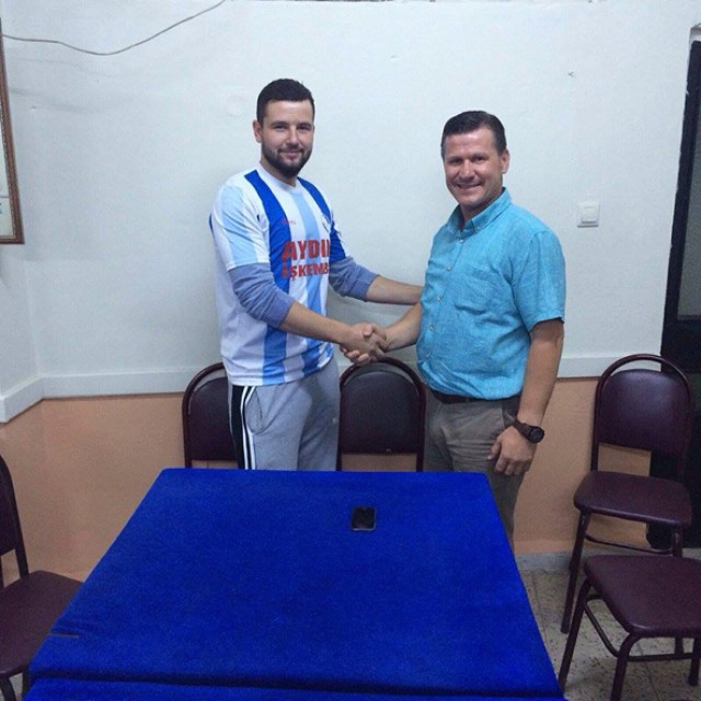 Gümüşyakaspor bombaları patlattı