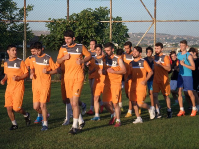 Selimpaşaspor sahaya indi