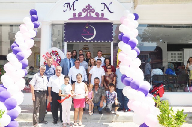 M Nhome ile şıklığı yakalayın