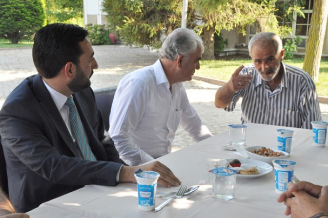 Protokolden şehit evine taziye ziyareti