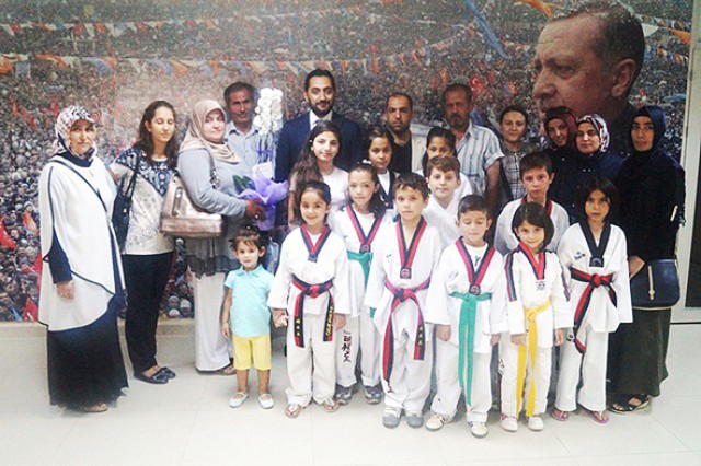 Genç sporculardan Kutlu’ya ziyaret