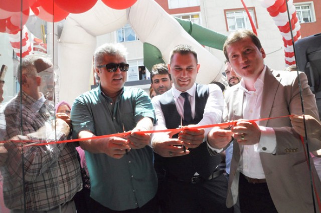 Cengiz Kurtoğlu’yla  rüya gibi açılış