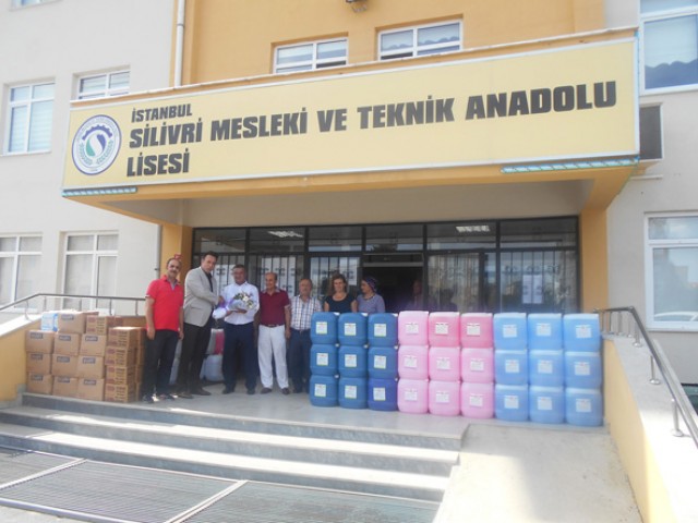 Okullara temizlik malzemeleri dağıtıldı - 28 EYLÜL