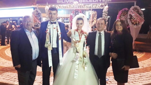 Atun ailesinin mutlu günü