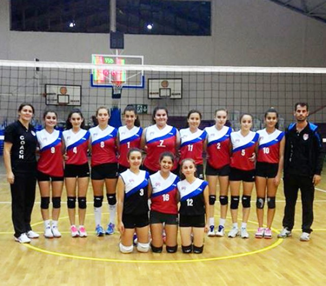 Genç bayanlar galip 3-0 - 13 ekim salı sayılı