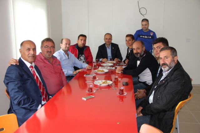 Biten tesislerde yönetimin çay keyfi