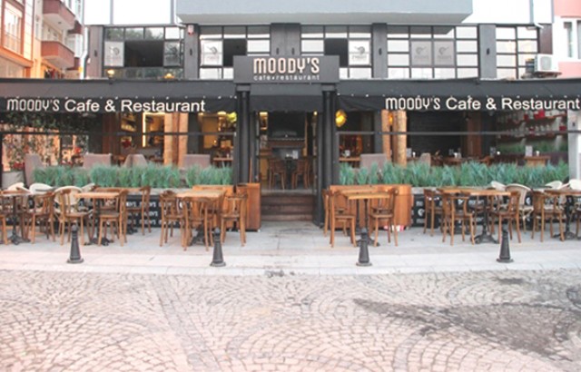 Moodys’e çifte ceza