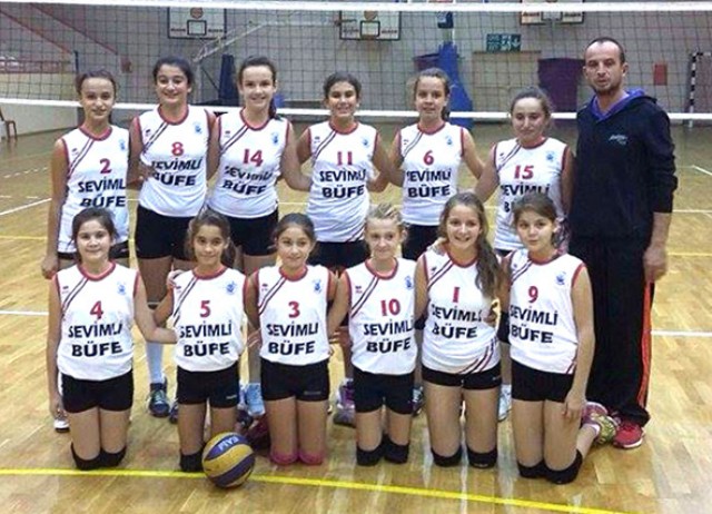 Çağrıbey’in kızları uçuşta 3-0