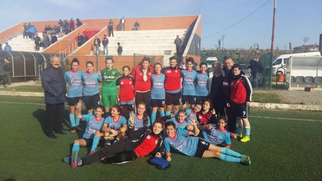 Alibeyspor’un kızlarından  altın vuruş: 3-2