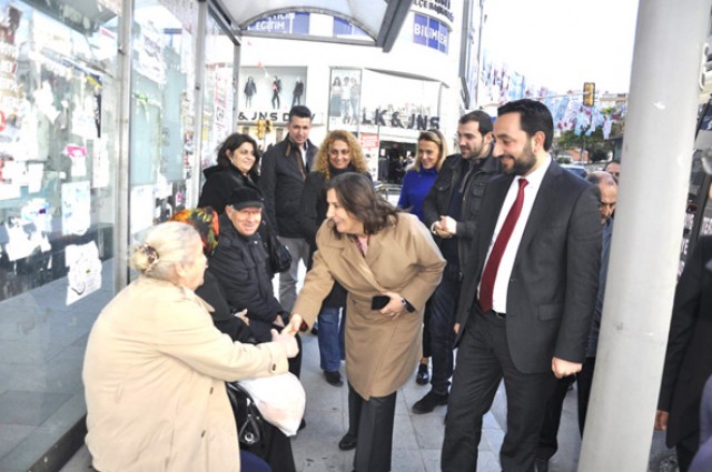 AK Partililerden halka teşekkür