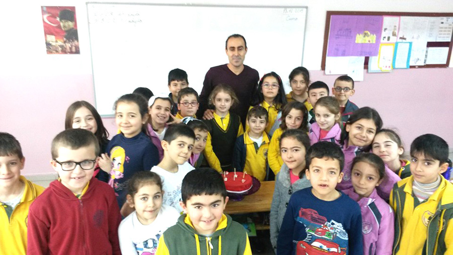 Turgut Reis İlkokulunda toplu doğum günü