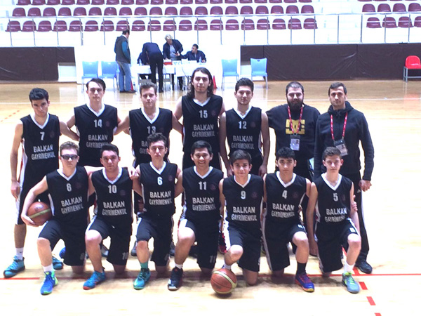 Silivri Akademi basketbol farka gidiyor