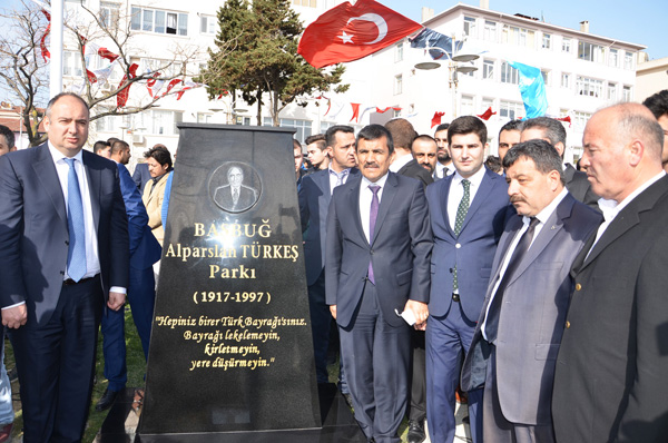 Silivri sahilinde Başbuğ Parkı ve Anıtı