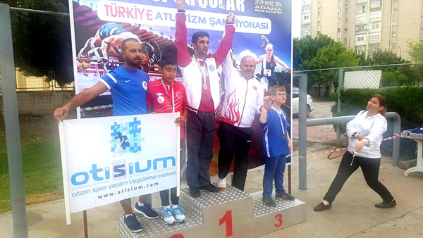 Silivri’nin gururları şampiyonlukla döndü