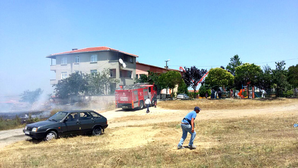 Cemaat araçlarını apar topar kaldırdı