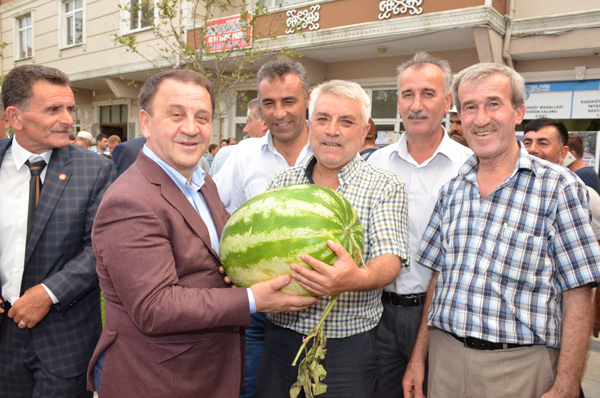 “Bu coğrafyanın en güzel karpuzu; Kadıköy’de”