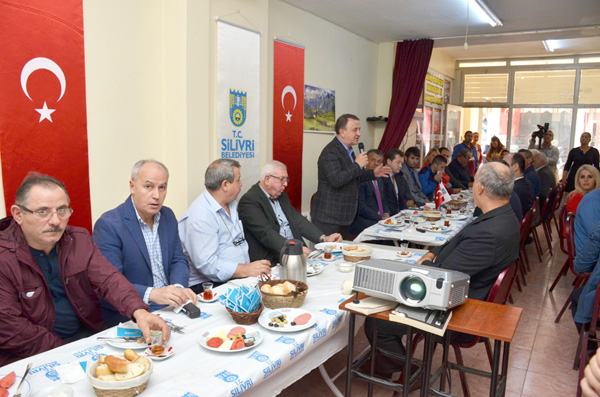 Işıklar, Kara Mustafa’da talepleri dinledi
