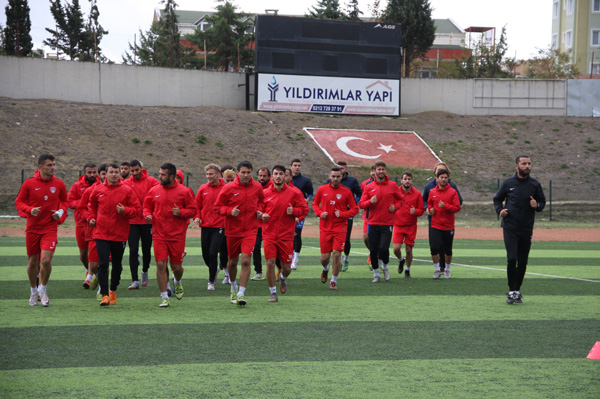 Silivrispor, üç puan için Derince’de