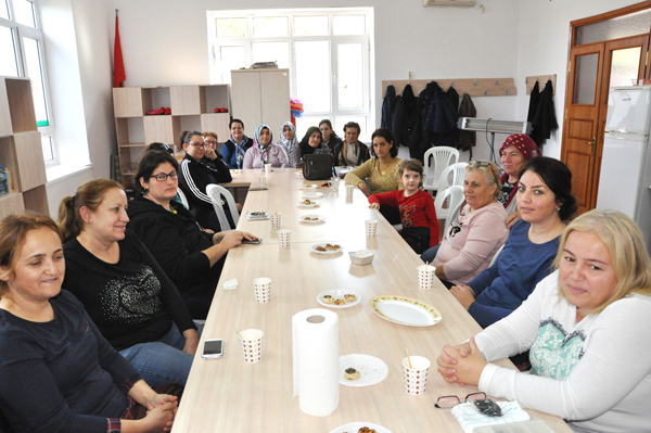 Mahalle Evlerinde Aile İçi İletişim Eğitimi