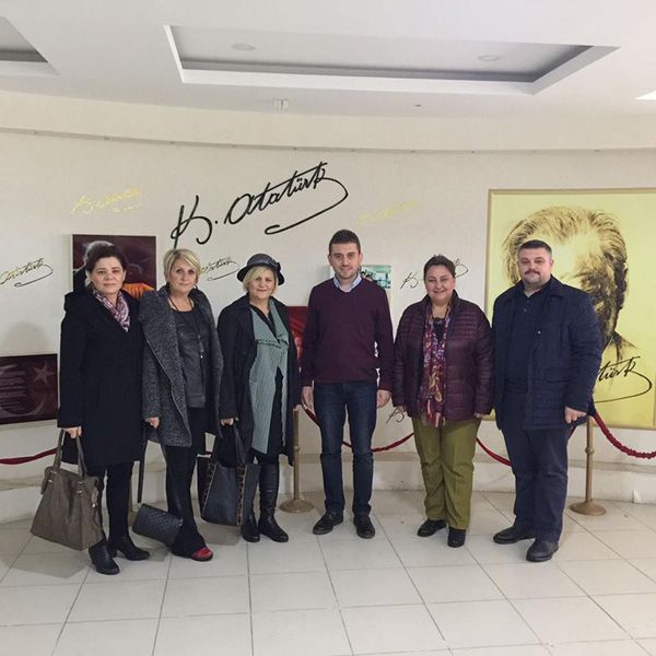 CHP, öğretmenleri unutmadı