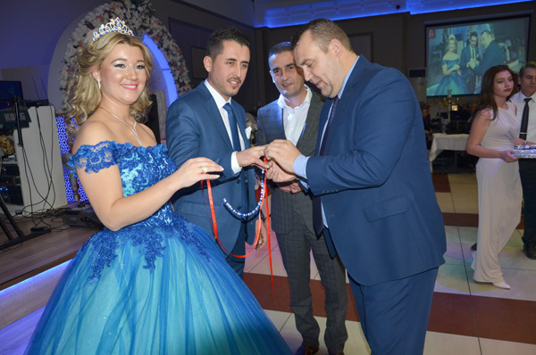 Ayben ve Burak evlilik yolunda