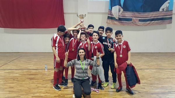 Abdülezel Paşa Futsal şampiyonu oldu