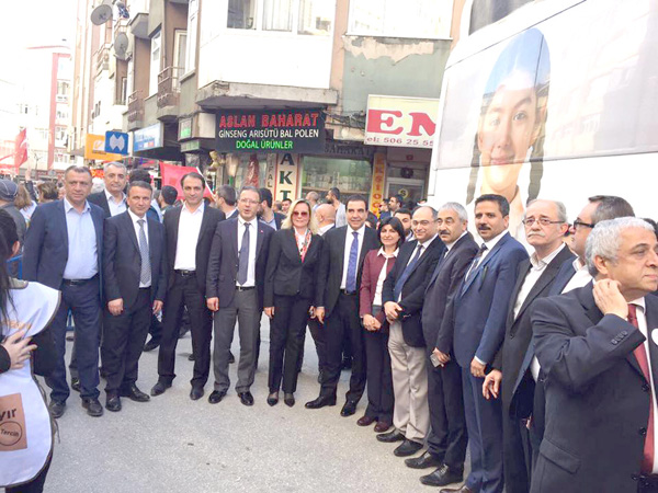 Göçengil, Güngören İlçe binası açılışına katıldı