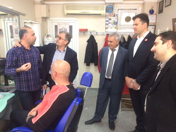 Siyasilerin, seçmenle teşviki mesaisi