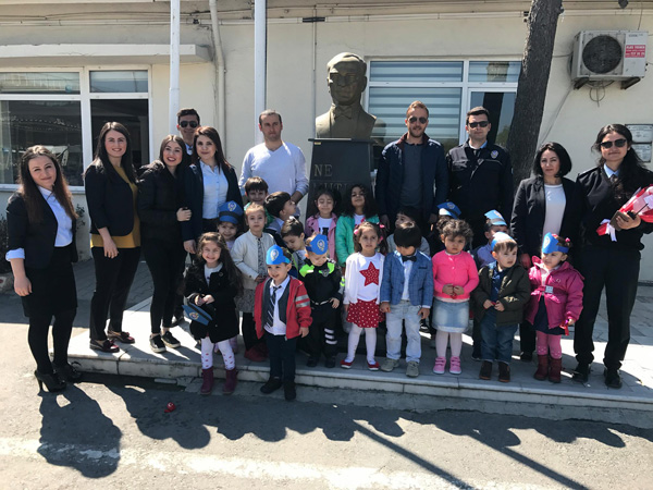 Arya’dan polislerimize ziyaret