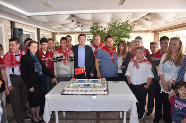 Vatan sevgisi engel tanımıyor