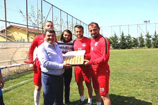 Eyüboğlu’ndan Silivrispor’a tatlı moral