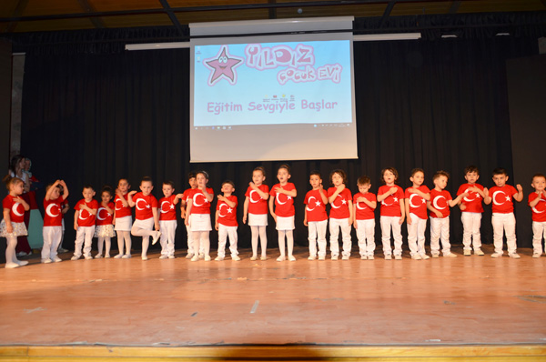 Yıldız minikleri gururlandırdı