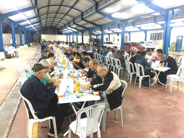 AK Parti esnaf iftarına katıldı