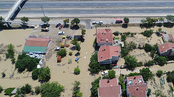 Silivri’deki sel felaketi havadan görüntülendi