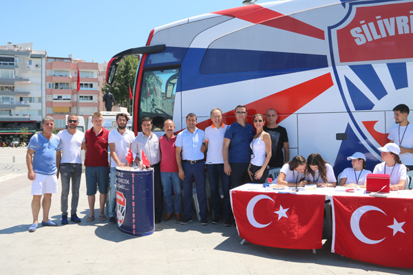 Üyelik standına yoğun ilgi