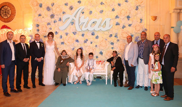 Aras Karakaş erkekliğe ilk adımını attı