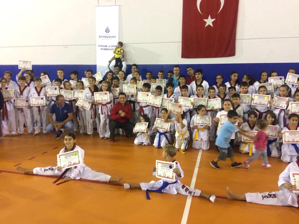 Silivri Lider Taekwondo’da ilk kuşak heyecanı