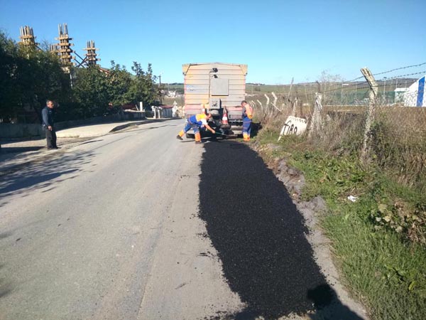 Alipaşa-Danamandıra arasına yola bakım ve onarım