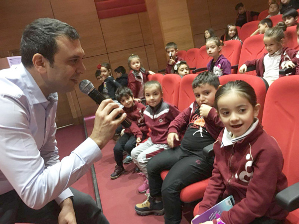 Yazar öğretmenimiz Ankaralı öğrencilerle buluştu