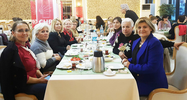 CHP, seçilmiş kadınları buluşturdu