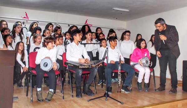 Çocuklar müzikle buluştu